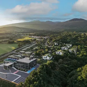 Amber Pure Hill & 済州市
