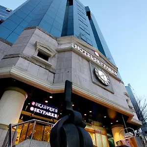 Отель Skypark Myeongdong 2 ***