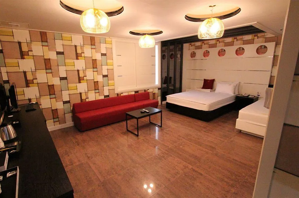 Arban City Hotel Busan 3*,